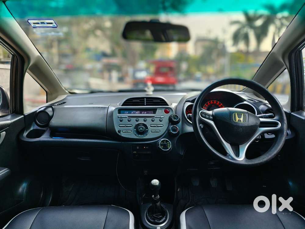Honda Jazz V Mt Privilege, 2010, Petrol