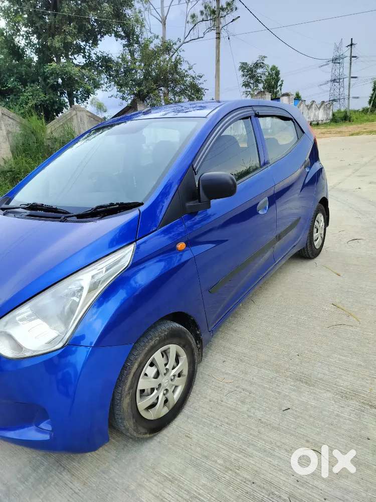 Very Clean And Neat Maintain Good Condition Slitly Using