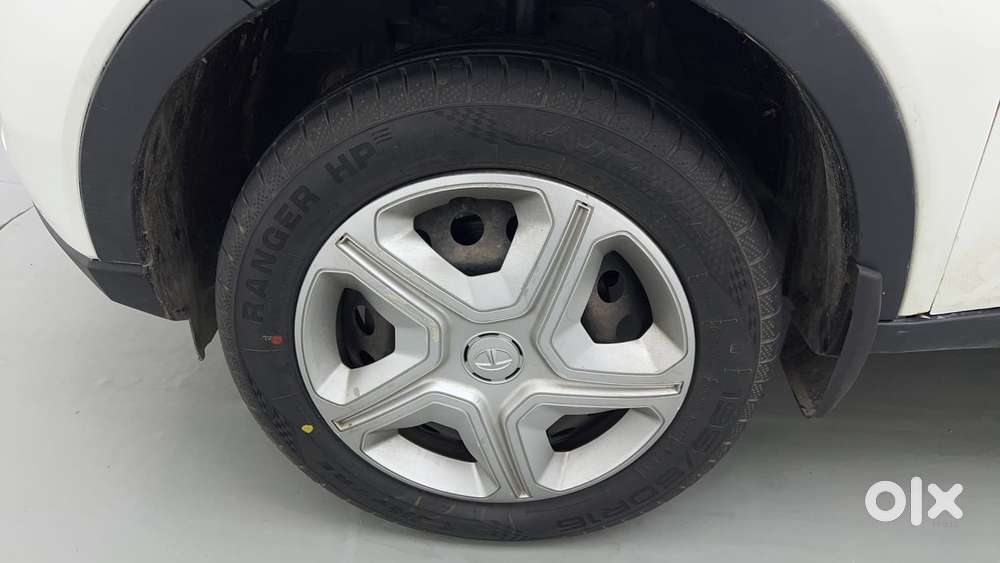 Tata Nexon 1.2 Revotron Xm (s), 2022, Petrol