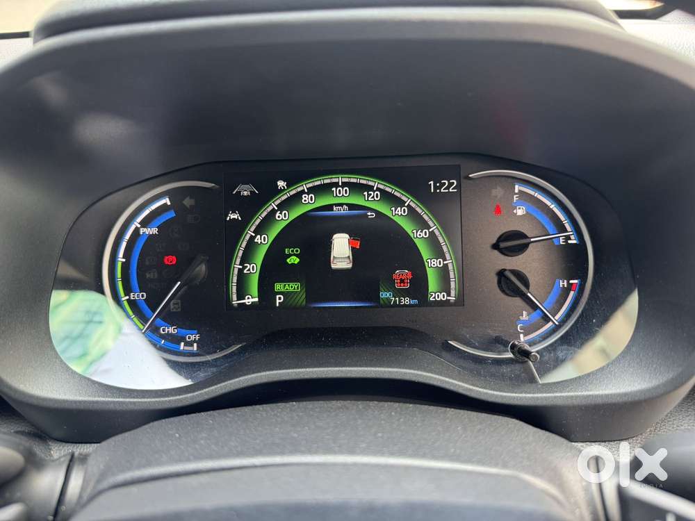 Toyota Innova Hycross 2.0 Zx (o) Hybrid 7 Str, 2025, Petrol