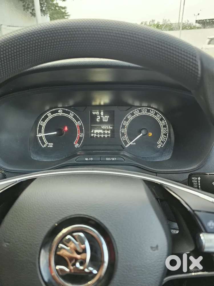 Skoda Kushaq Active 1.0 Tsi Mt, 2022, Petrol