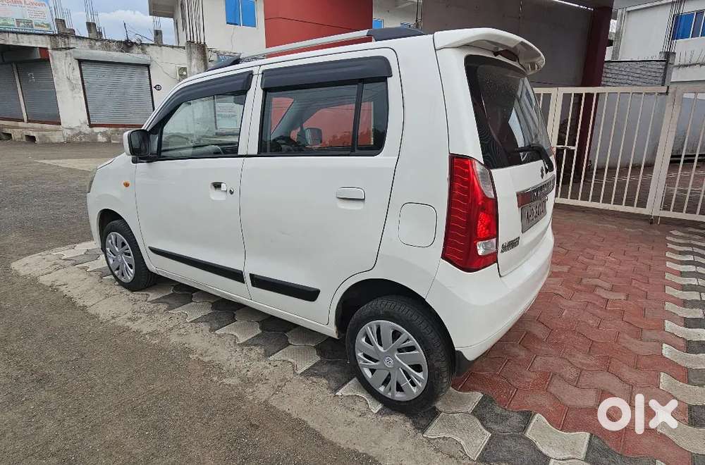 Maruti Suzuki Wagnor Vxi 2015। 1st Owenr Only 24000 Km Drive