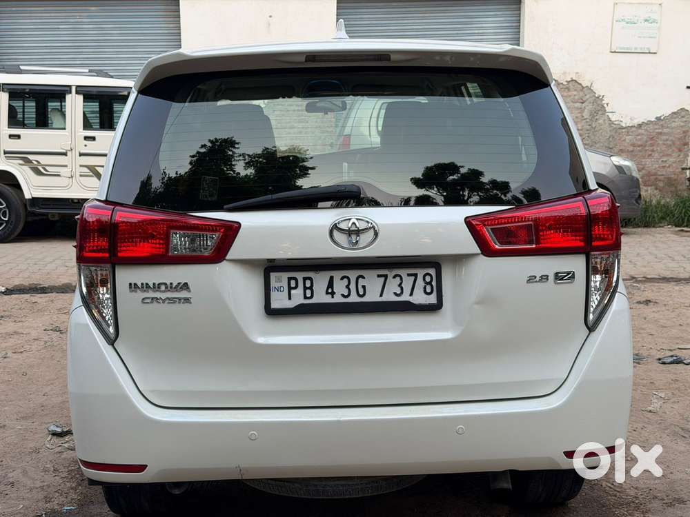 Toyota Innova Crysta 2019