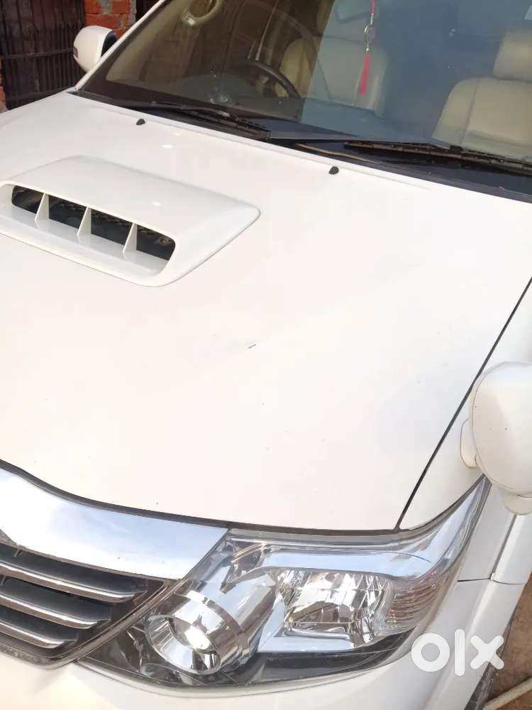 Toyota Fortuner 2016 Suv.