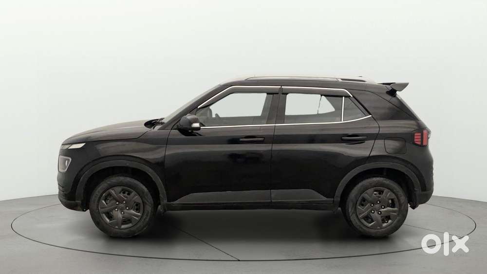 Hyundai Venue 1.2 S (o), 2023, Petrol