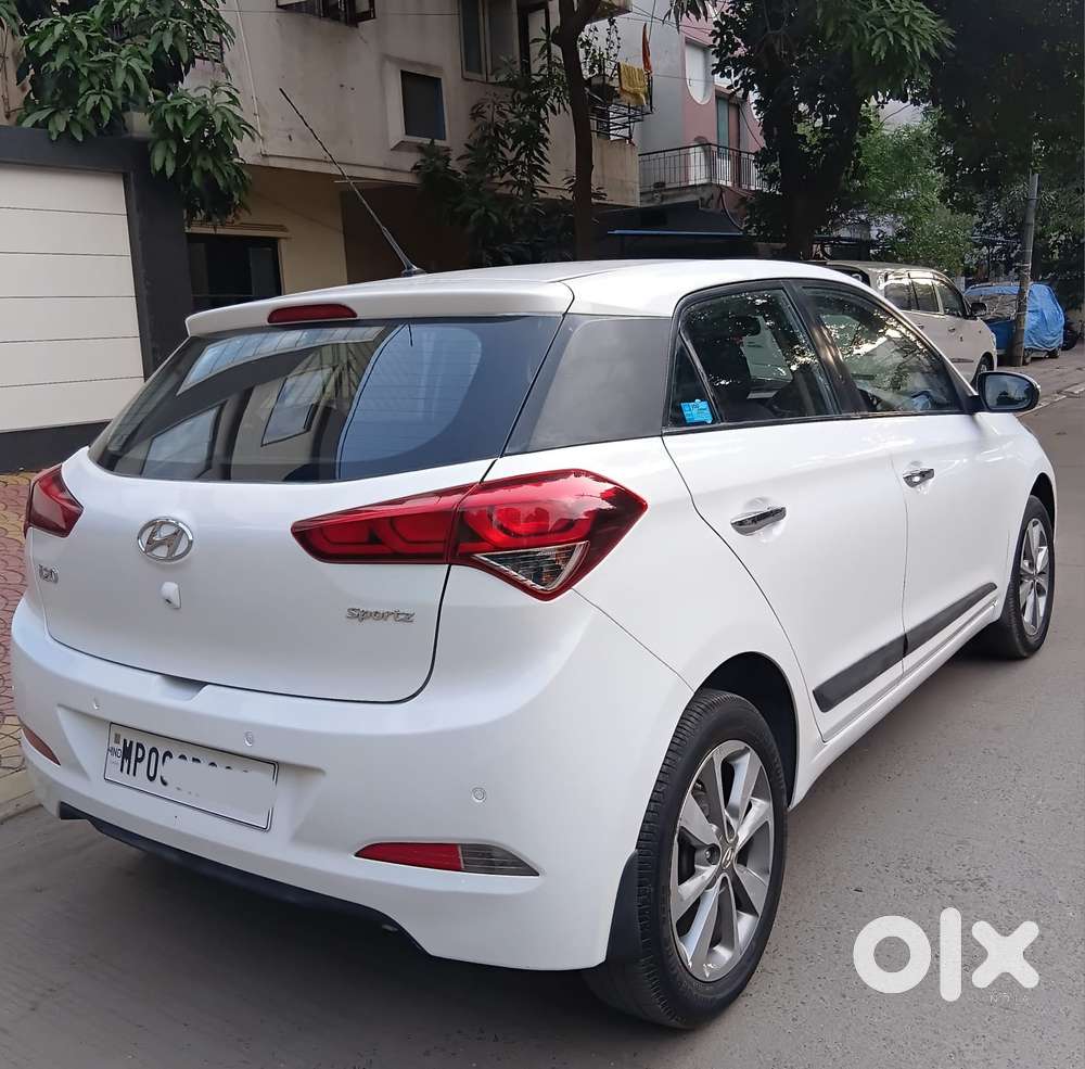 Hyundai Elite I20 Sportz (o) 1.2, 2015, Petrol