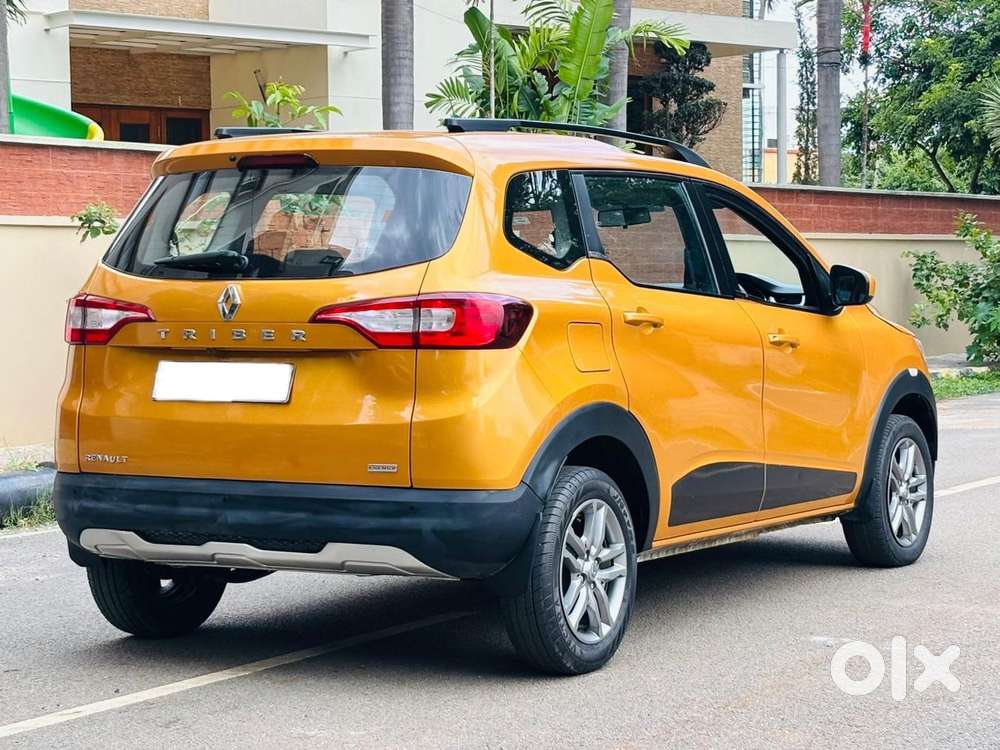 Renault Triber Rxz, 2021, Petrol