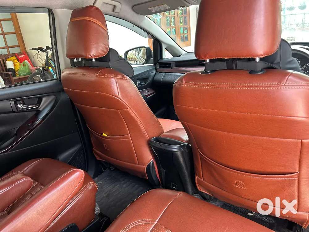 Toyota Innova Crysta 2016