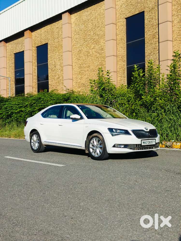 Skoda Superb L&k 1.8 Tsi At, 2020, Petrol
