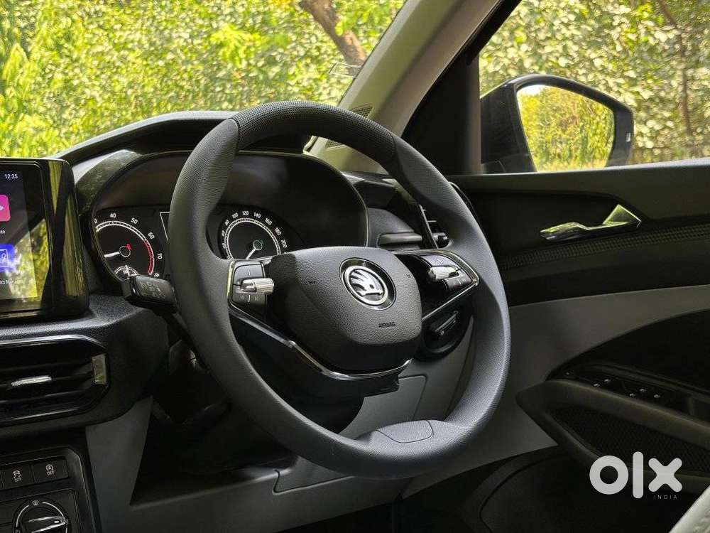 Skoda Kylaq Signature At, 2026, Petrol