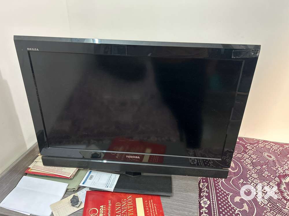 Toshiba(regza) LCD COLOUR TV 32 inch