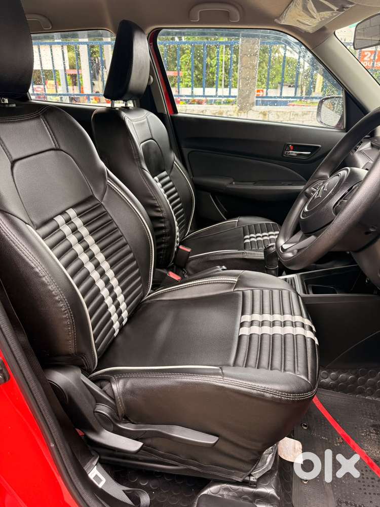 Maruti Suzuki Swift Vxi + Manual, 2022, Petrol
