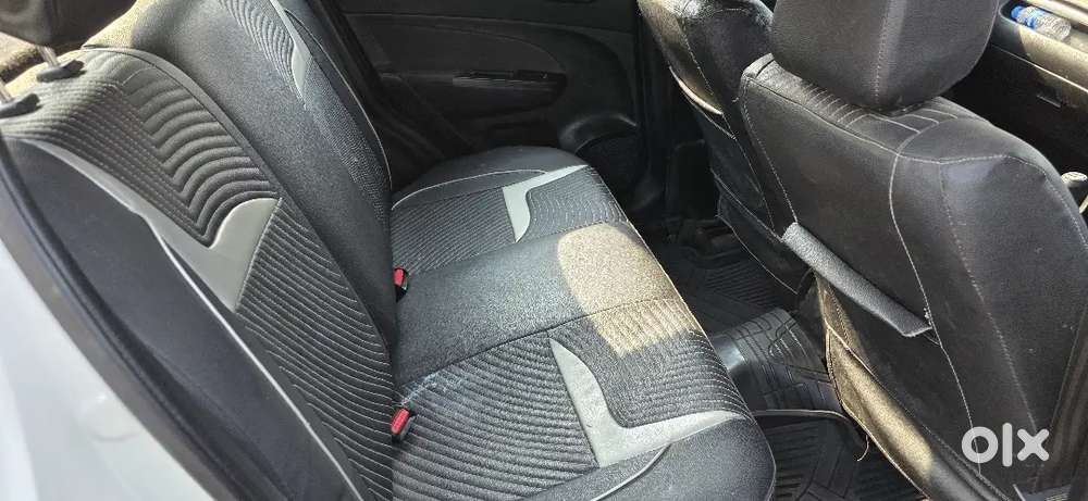 Maruti Suzuki Swift  Vxi 0 Abs 2017