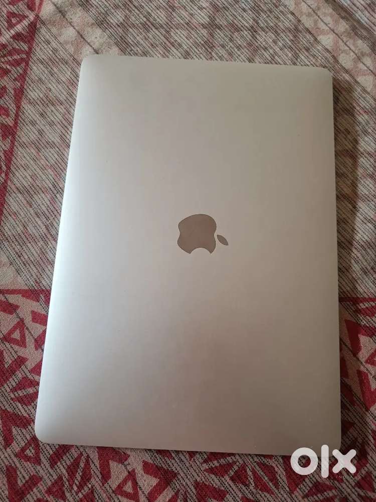 apple macbook 2020pro i5 chipset 16gb ram 512gb ssd