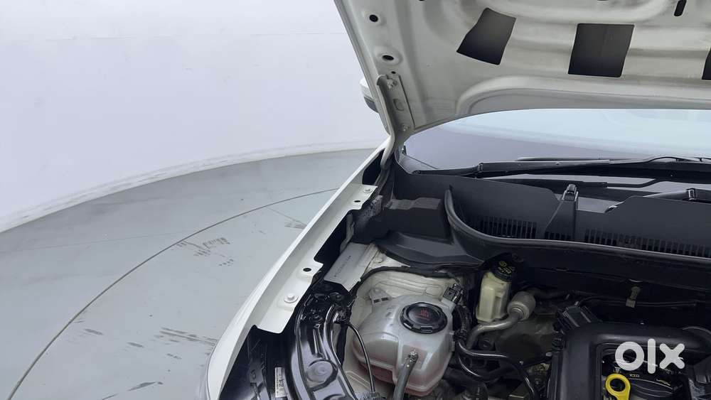 Volkswagen Taigun Topline 1.0 Tsi At (electric Seats), 2021, Petrol