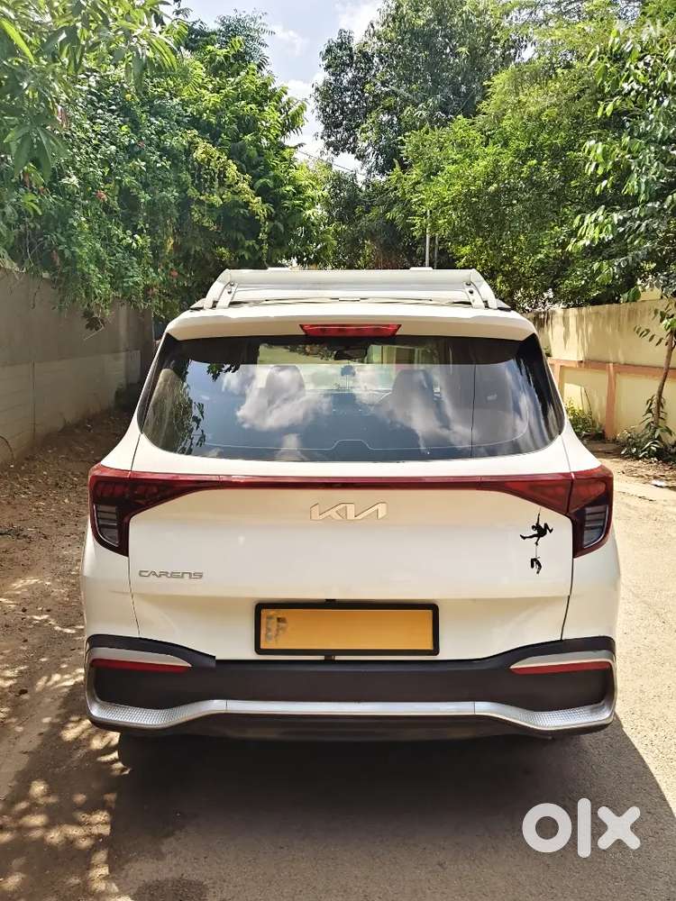 Kia Carens Petrol 2025 Manual 48488 Km 7-seater