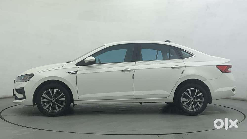 Skoda Slavia Style (non-sunroof), 2022, Petrol
