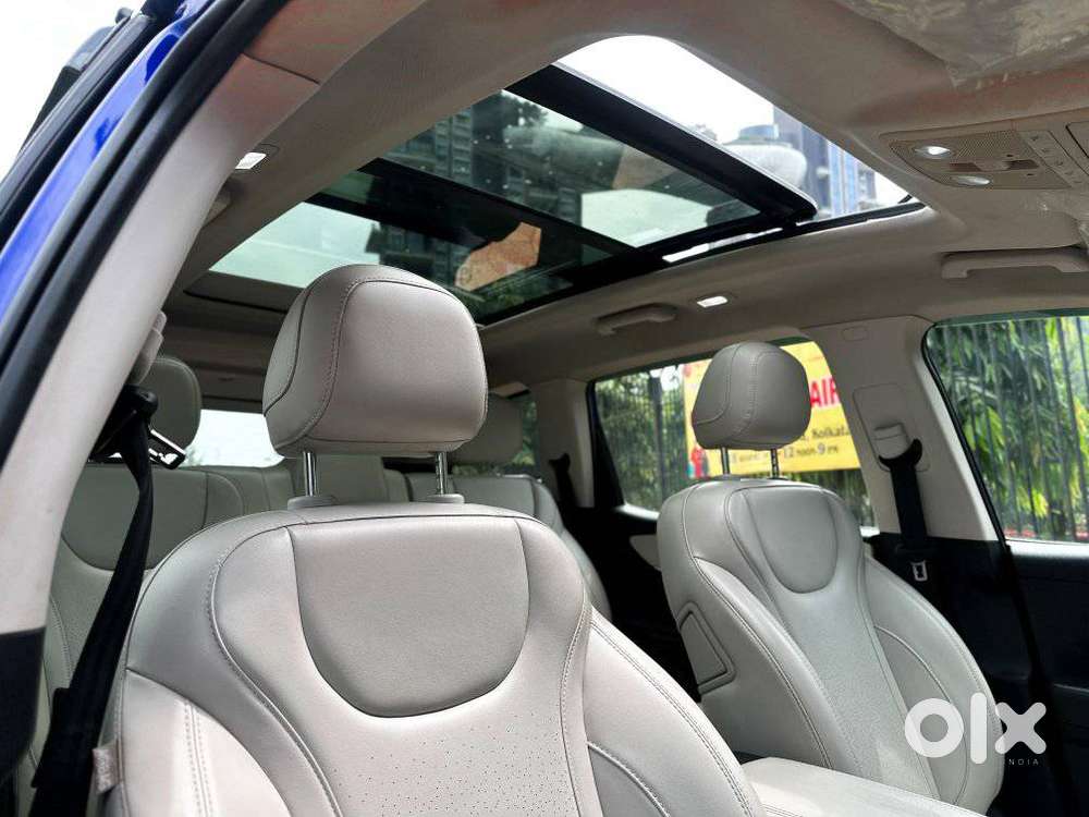 Mahindra Xuv700 2.2 Ax 7 Diesel At Str Awd, 2022, Diesel