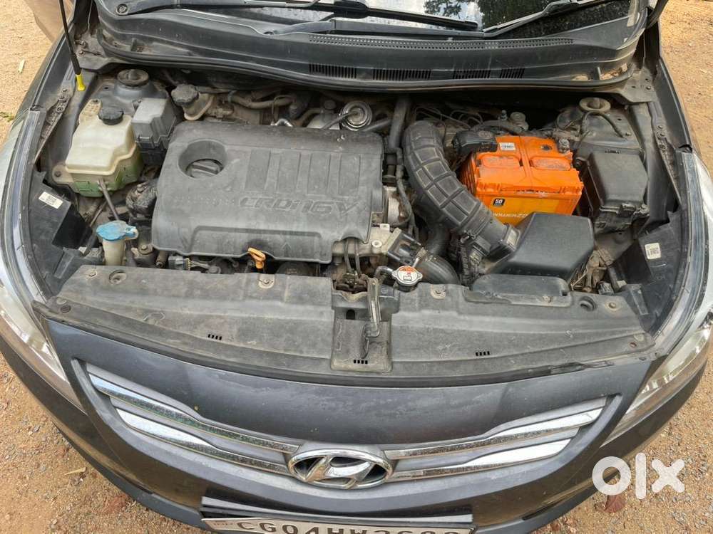 Hyundai Verna 4s Diesel 2015  New Tyres  20-25 Mileage