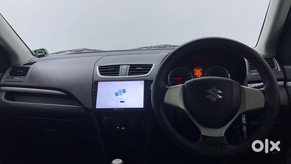 Maruti Suzuki Swift Vxi Optional, 2016, Petrol
