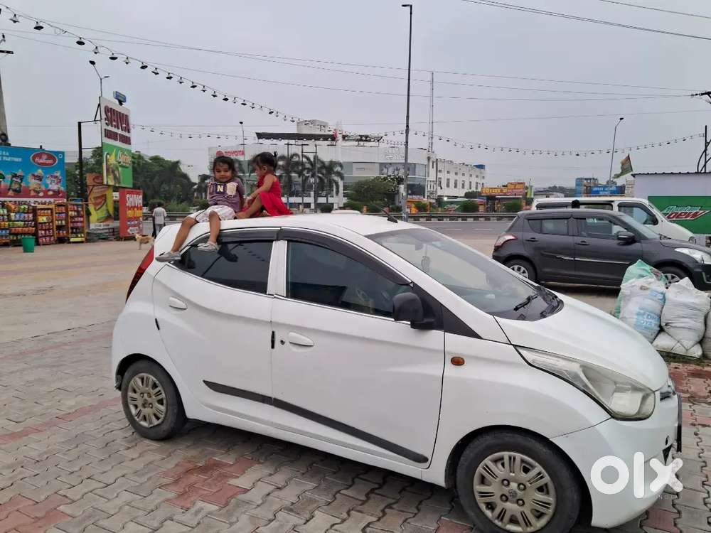 Hyundai Eon Magna 2012