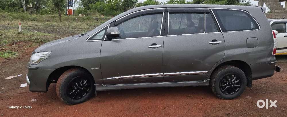 Toyota Innova V 7 2015 Diesel