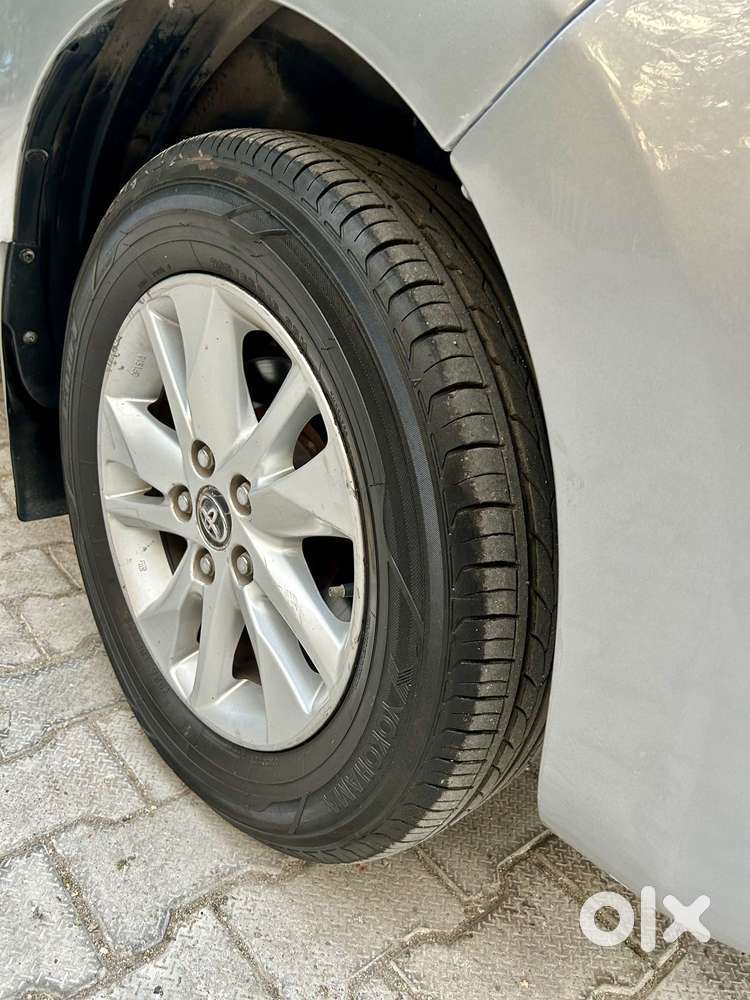 Toyota Innova Crysta 2.8 Gx At 8s, 2018, Diesel