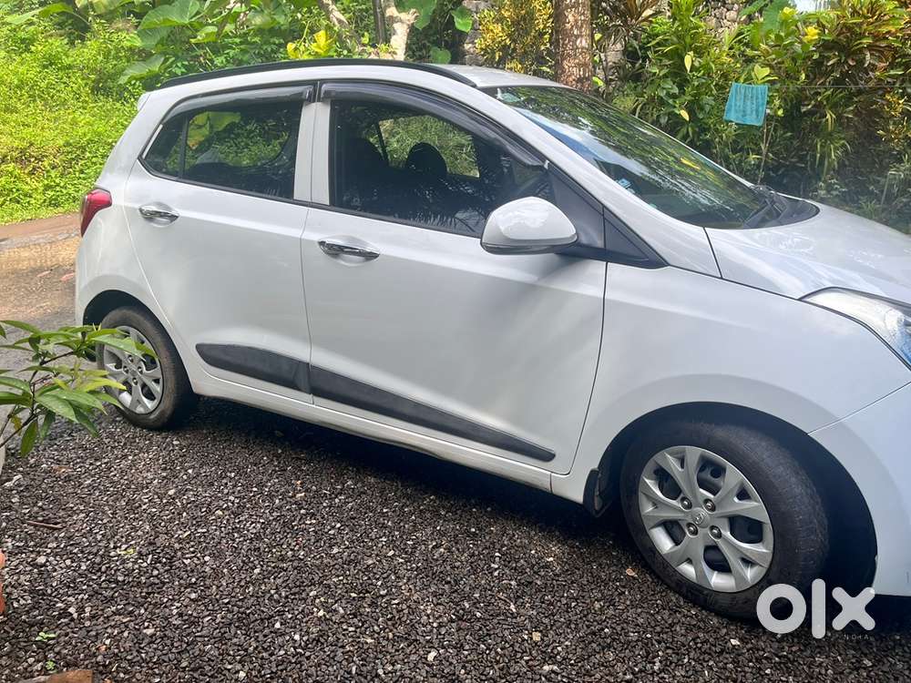 Hyundai Grand I10 2014 Petrol 100000 Km Driven