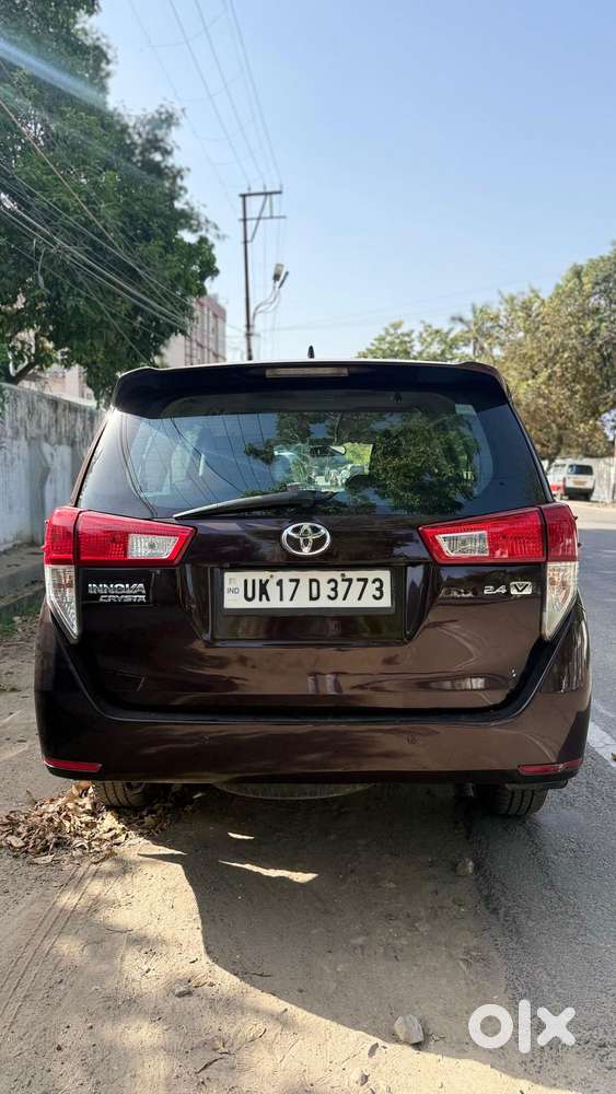 Toyota Innova Crysta 2.4 V, 2016, Diesel