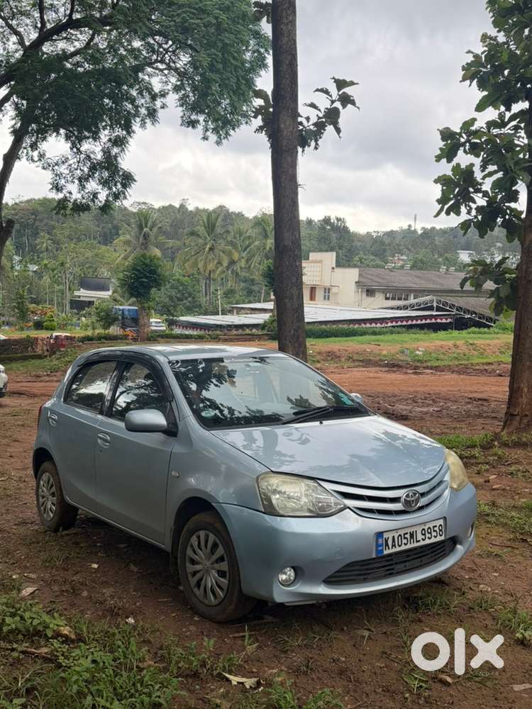 Toyota Etios Liva 2012