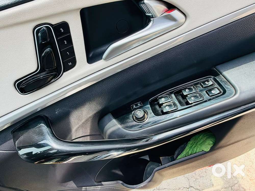 Mahindra Xuv700 Diesel 2024