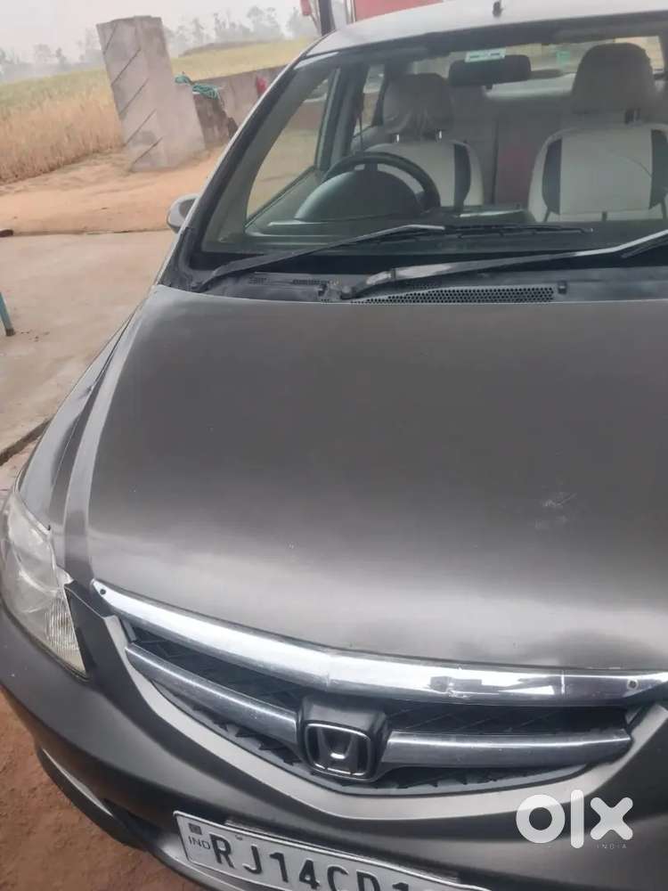 Honda City Zx 2006 Cng & Hybrids Good Condition