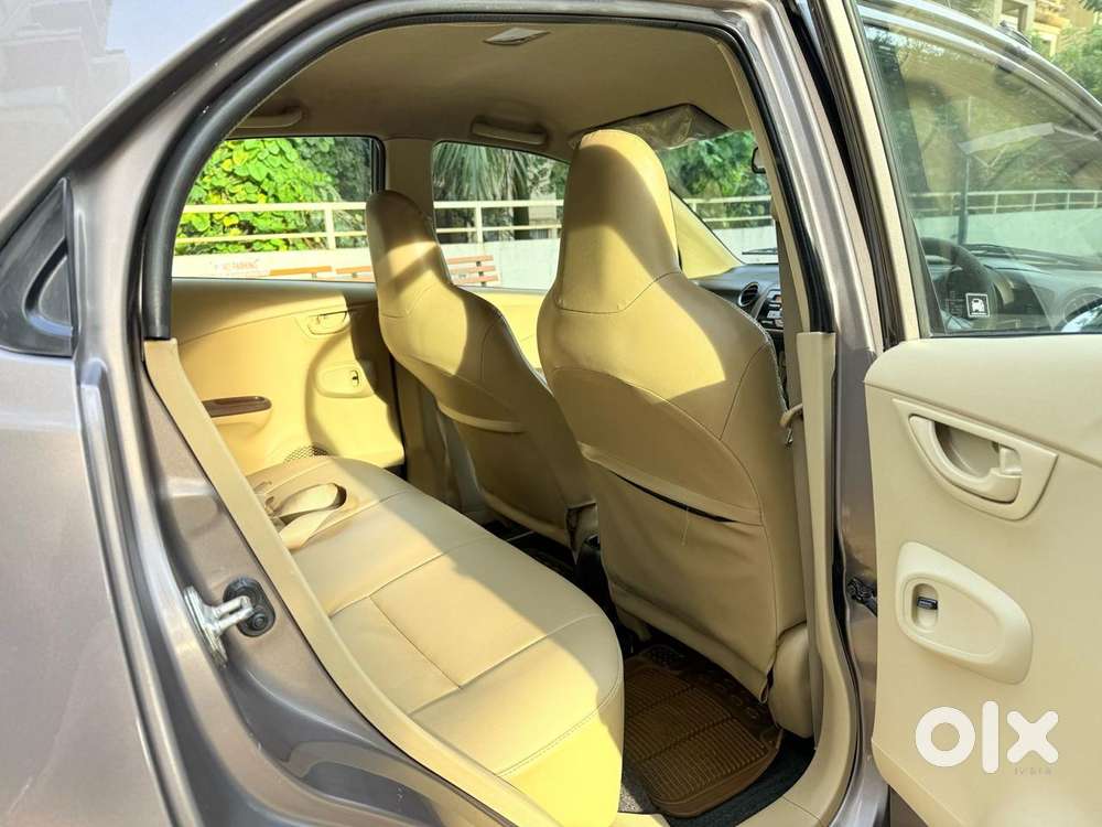 Honda Brio 2011-2013 V Mt, 2013, Petrol