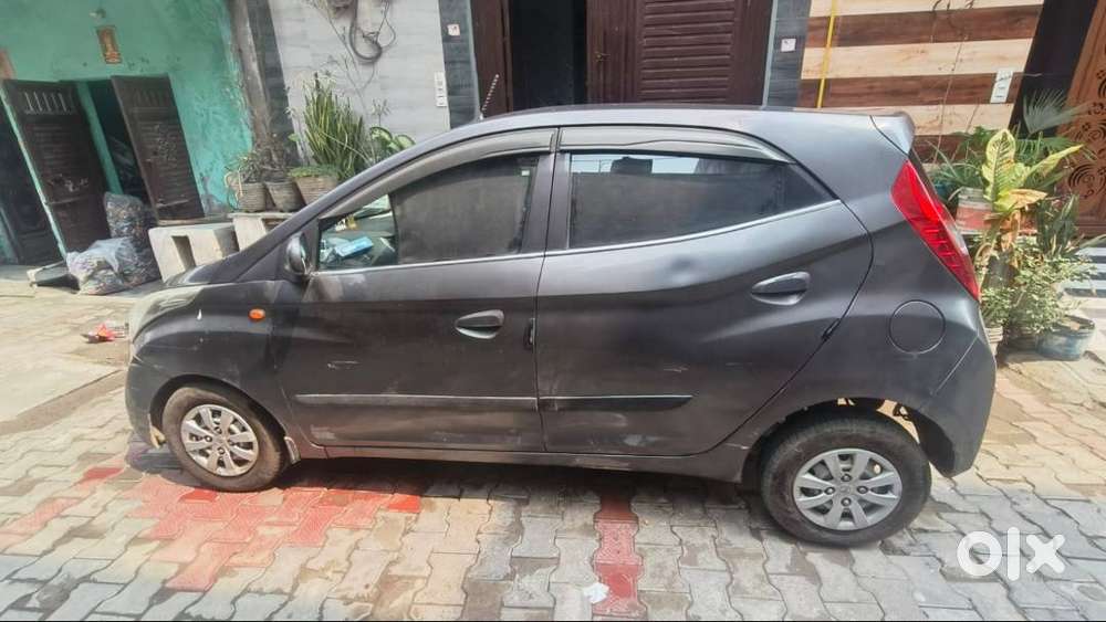 Hyundai Eon Era+ 2017 Model With Petrol & Cng.