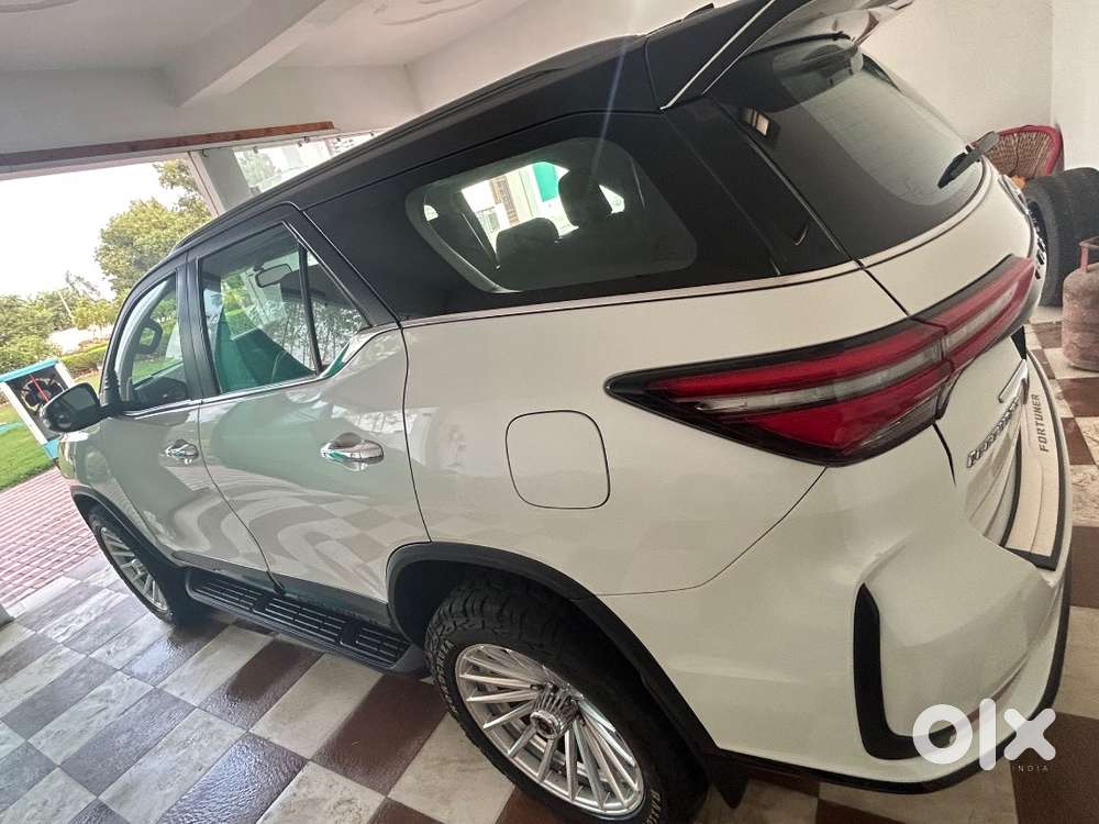 Toyota Fortuner 2021 Diesel Well Maintained