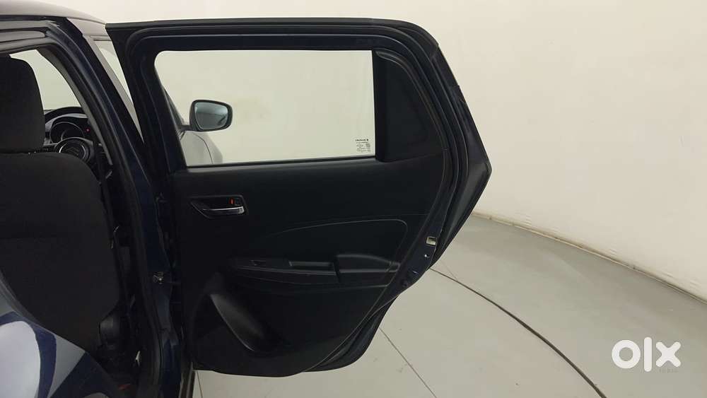 Maruti Suzuki Swift Amt Zxi, 2022, Petrol