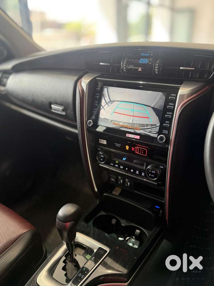 Toyota Fortuner Legender 4x2 At 2.8, 2024, Diesel