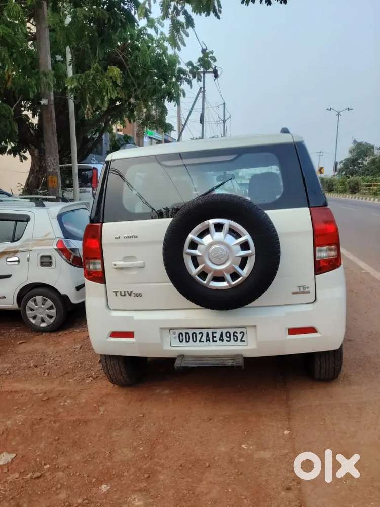 Mahindra Tuv 300 2016