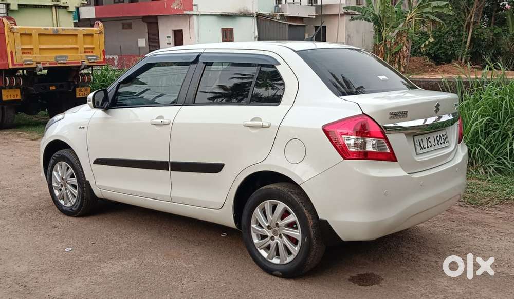 Maruti Suzuki Swift Dzire 1.2 Zxi Bsiv, 2017, Petrol