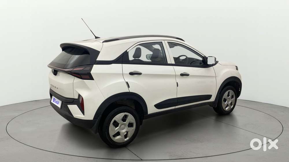 Tata Nexon Smart Plus S 1.2 Revotron Petrol 5 Mt, 2025, Petrol