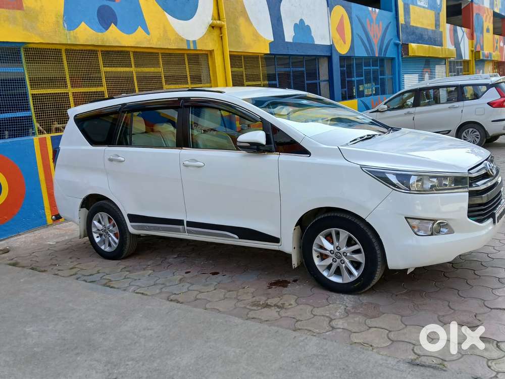 Toyota Innova Crysta 2.4 G Mt 8s, 2018, Diesel