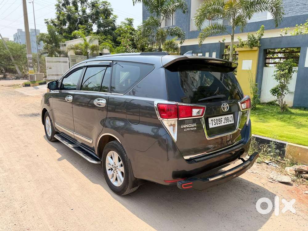 Toyota Innova Crysta 2.4 G Mt, 2019, Diesel