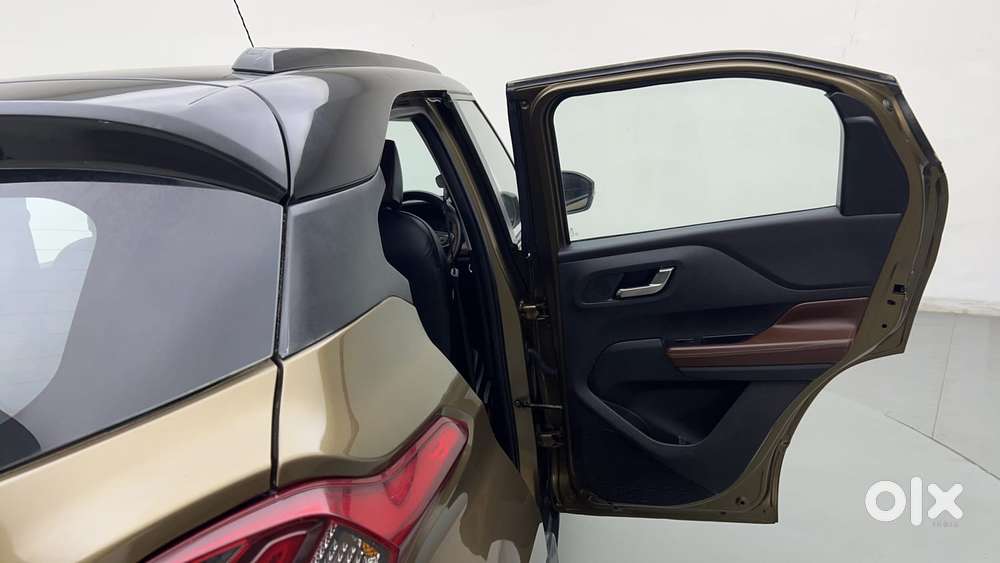 Tata Punch 1.2 Revotron Creative Amt Dual Tone, 2022, Petrol