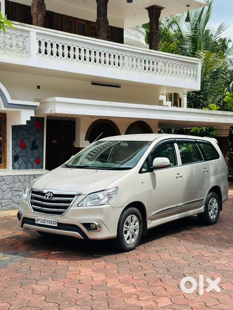 Toyota Innova 2013 Diesel Well Maintained
