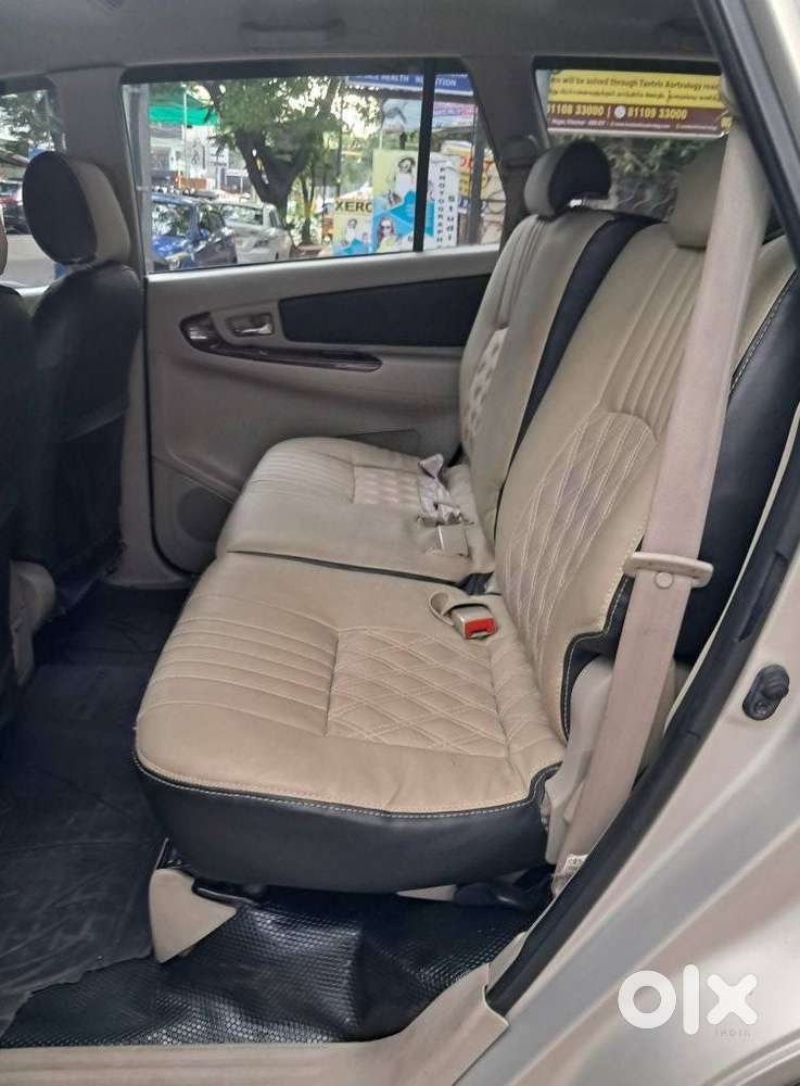 Toyota Innova 2.5 Vx 8 Seater Bs Iv, 2013, Diesel
