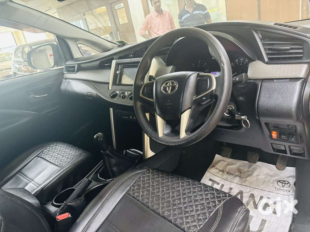 Toyota Innova Crysta 2.4 G Mt 8s, 2017, Diesel