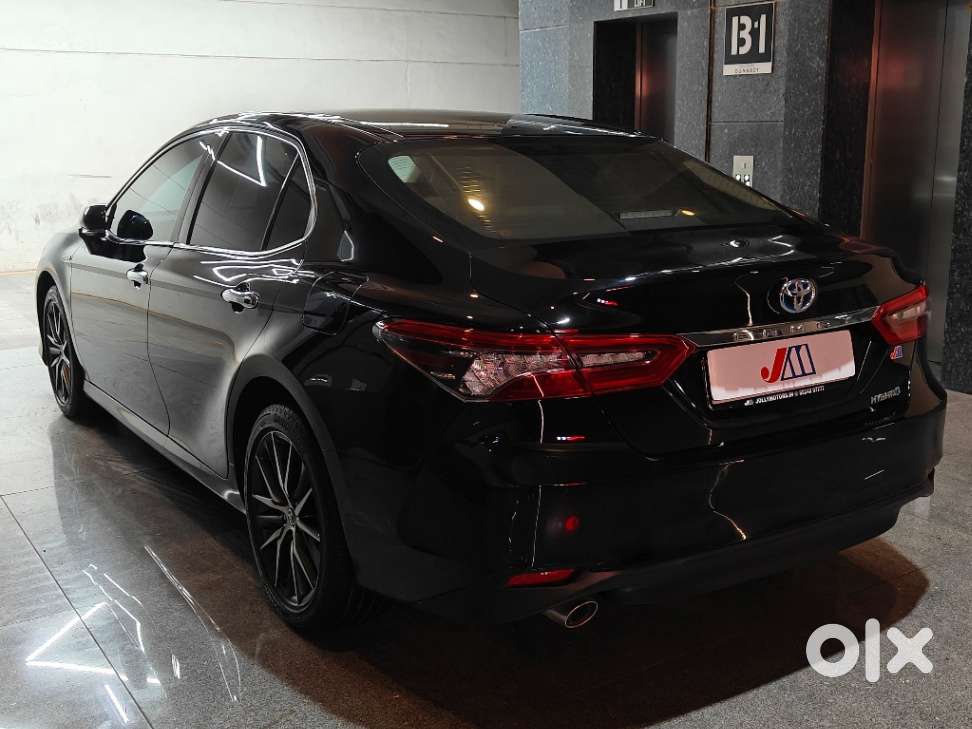 Toyota Camry Hybrid, 2024, Petrol