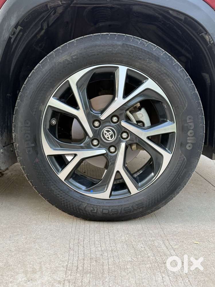 Toyota Urban Cruiser Hyryder 1.5 V Hybrid, 2023, Petrol