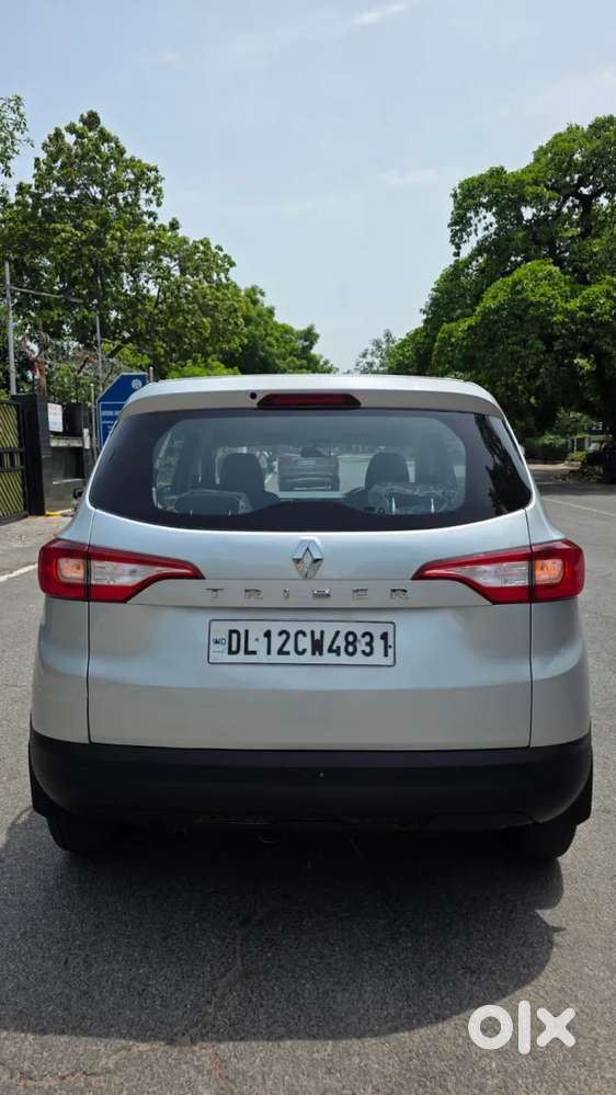 Renault Triber 1.0 Rxe, 2023, Petrol