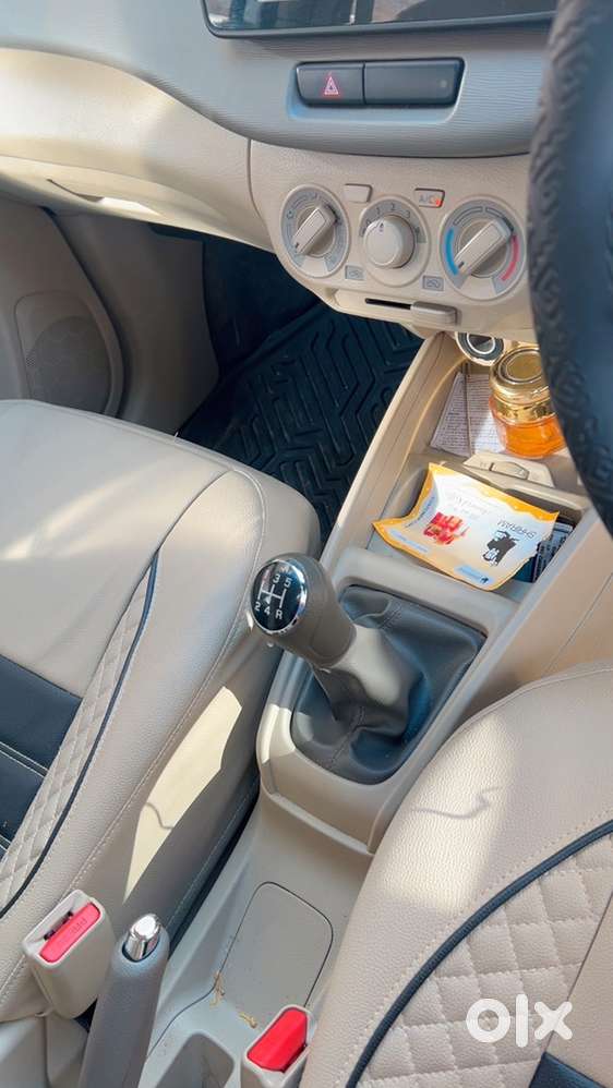 Maruti Ertiga 1.5 Vxi 2025